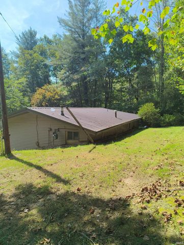 507 N US 231 Highway, Spencer, IN 47460