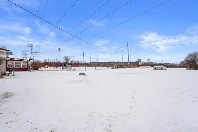 9531 W Langlade STREET, Milwaukee, WI 53225