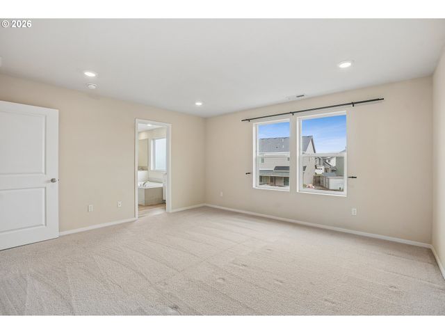 4889 NAVIGATION Ave Ne, Salem, OR 97305