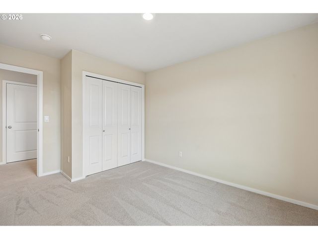 4889 NAVIGATION Ave Ne, Salem, OR 97305