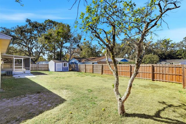 8840 AVA LAKE DRIVE, Orlando, FL 32810