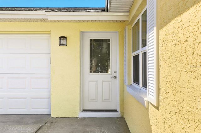 8840 AVA LAKE DRIVE, Orlando, FL 32810