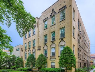 814 Dobson Street 3W, Evanston, IL 60202