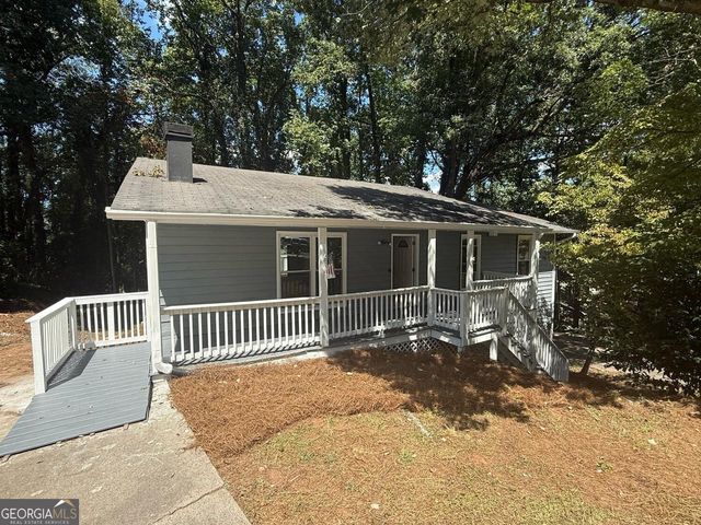 4967 Comanche Court NW, Lilburn, GA 30047