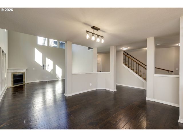 2137 N LEGACY Dr, Newberg, OR 97132