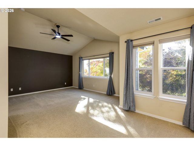 2137 N LEGACY Dr, Newberg, OR 97132