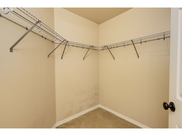 2137 N LEGACY Dr, Newberg, OR 97132