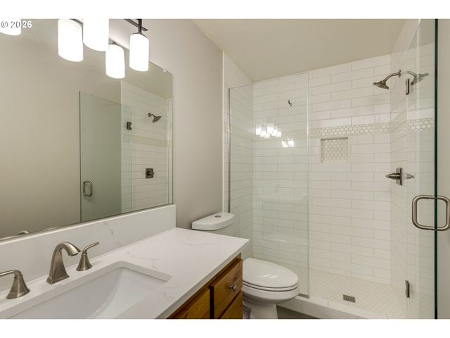 2137 N LEGACY Dr, Newberg, OR 97132