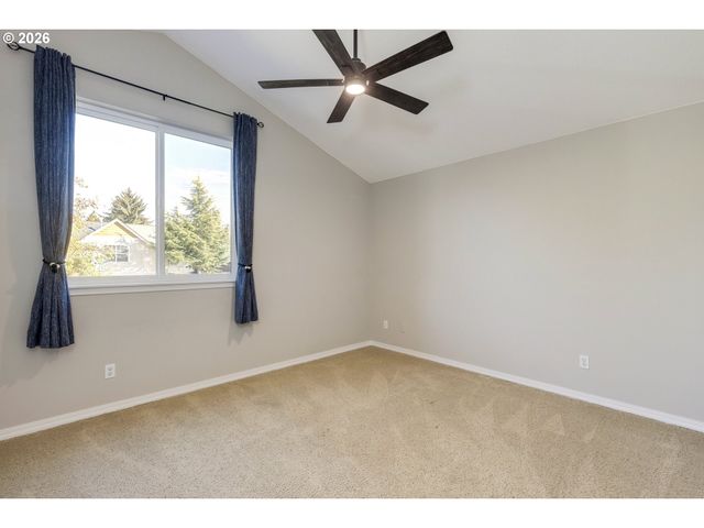 2137 N LEGACY Dr, Newberg, OR 97132