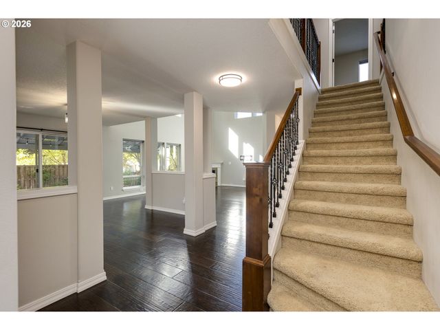 2137 N LEGACY Dr, Newberg, OR 97132