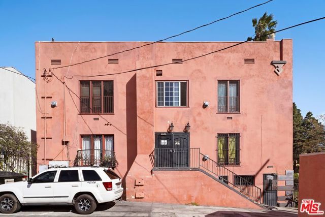 101 N Kenmore Avenue, Los Angeles, CA 90004