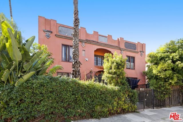 101 N Kenmore Avenue, Los Angeles, CA 90004