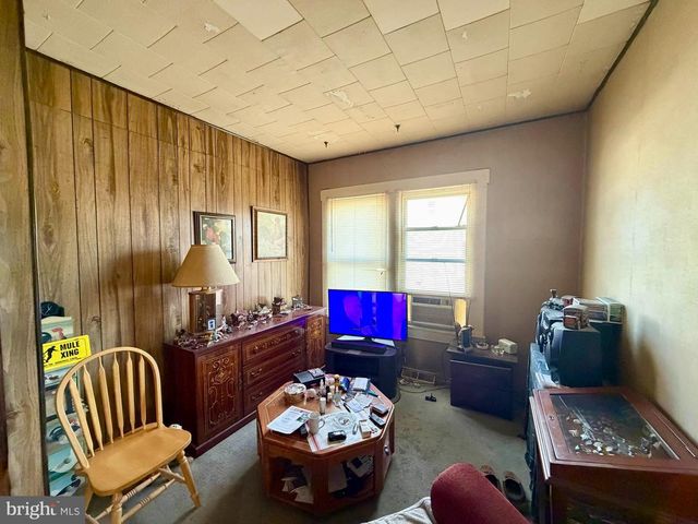 8224 FORT SMALLWOOD RD, Baltimore, MD 21226