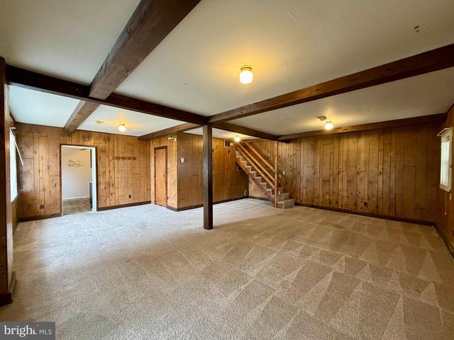 8224 FORT SMALLWOOD RD, Baltimore, MD 21226