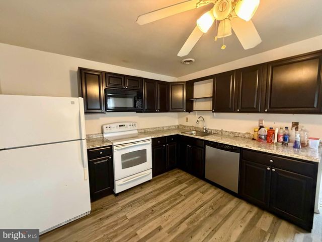 8224 FORT SMALLWOOD RD, Baltimore, MD 21226