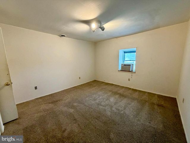 8224 FORT SMALLWOOD RD, Baltimore, MD 21226