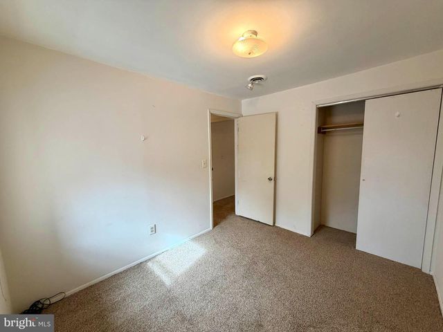 8224 FORT SMALLWOOD RD, Baltimore, MD 21226