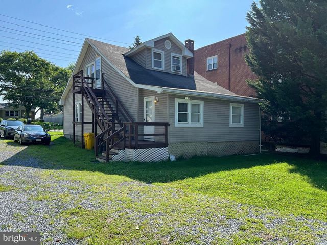 8224 FORT SMALLWOOD RD, Baltimore, MD 21226