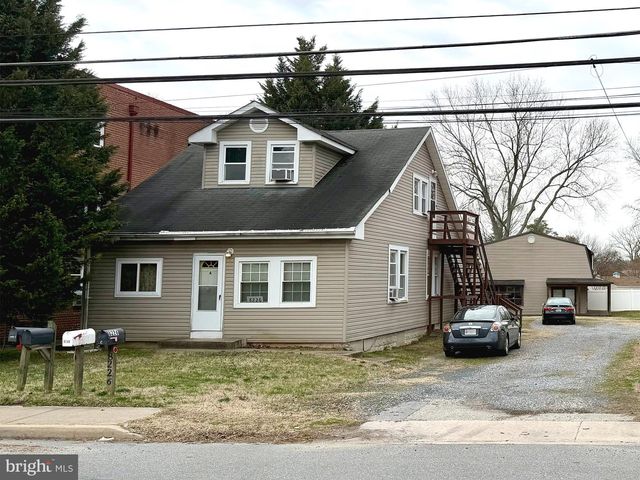 8224 FORT SMALLWOOD RD, Baltimore, MD 21226