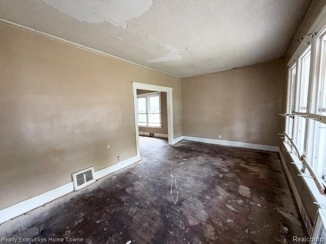 13524 Faust Avenue, Detroit, MI 48223