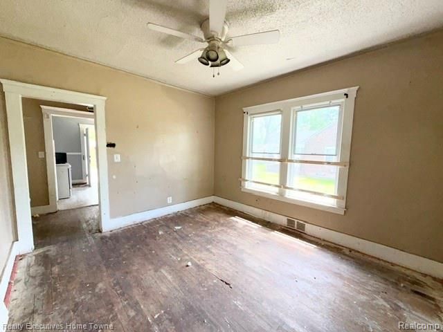 13524 Faust Avenue, Detroit, MI 48223