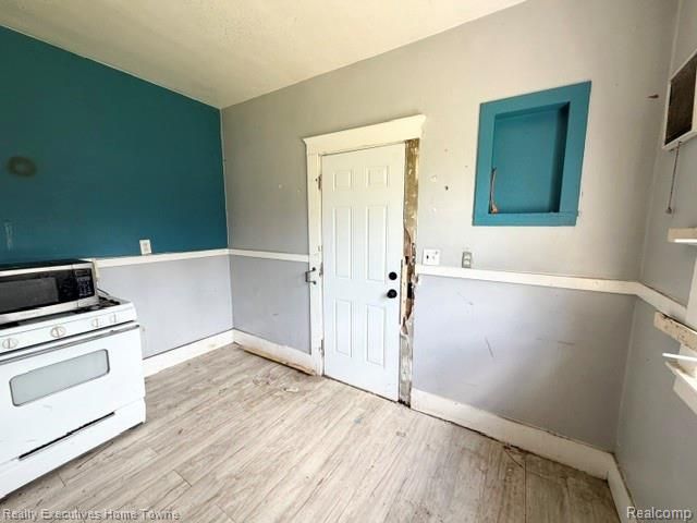 13524 Faust Avenue, Detroit, MI 48223
