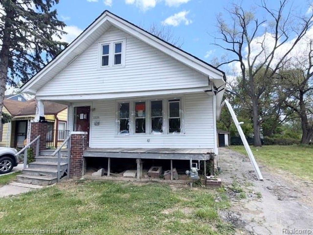 13524 Faust Avenue, Detroit, MI 48223