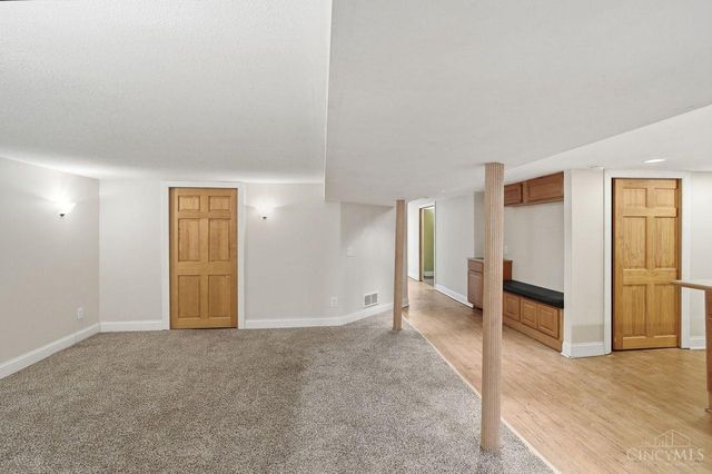 10250 Kerrianna Drive, Montgomery, OH 45242