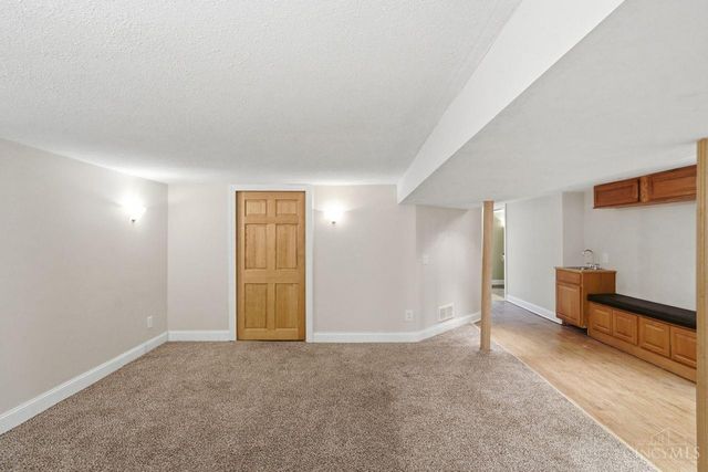 10250 Kerrianna Drive, Montgomery, OH 45242