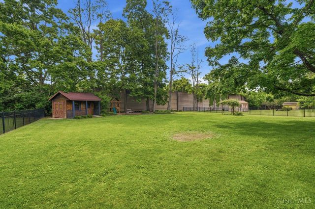 10250 Kerrianna Drive, Montgomery, OH 45242