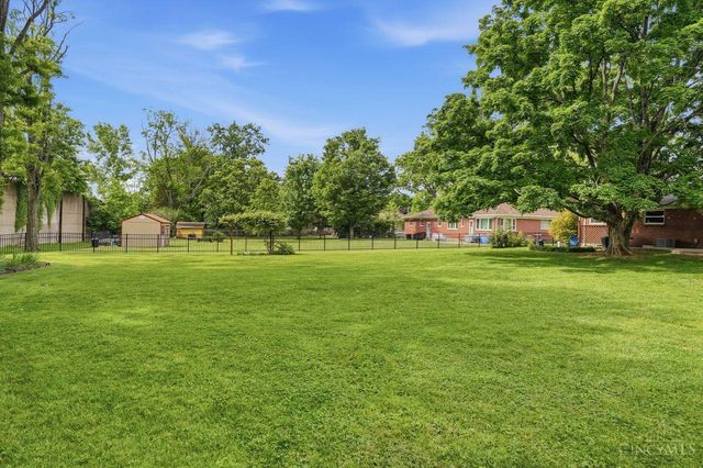10250 Kerrianna Drive, Montgomery, OH 45242