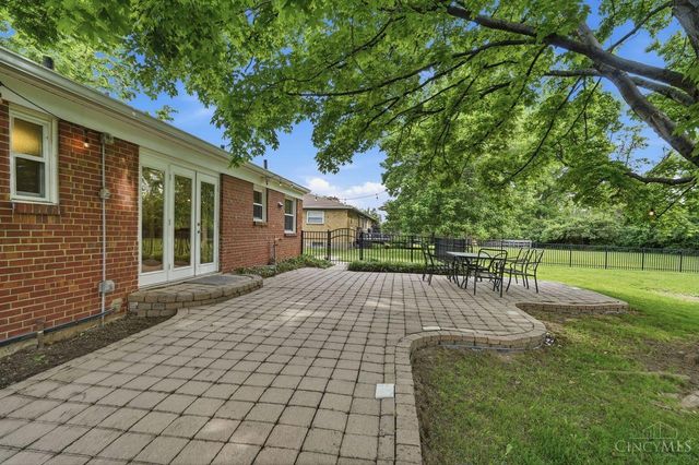 10250 Kerrianna Drive, Montgomery, OH 45242