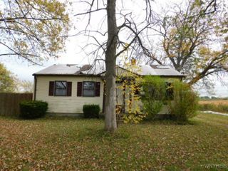 6165 Raymond Road, Lockport Town, NY 14094