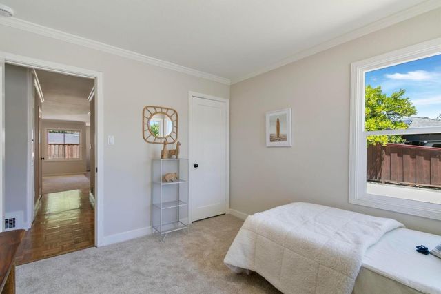 2766 Massachusetts Avenue, Redwood City, CA 94061