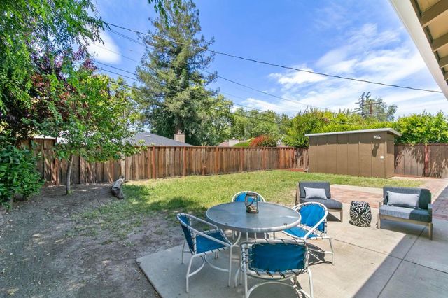 2766 Massachusetts Avenue, Redwood City, CA 94061