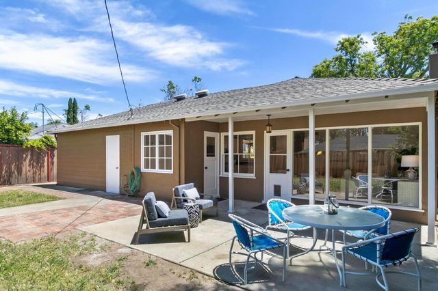 2766 Massachusetts Avenue, Redwood City, CA 94061