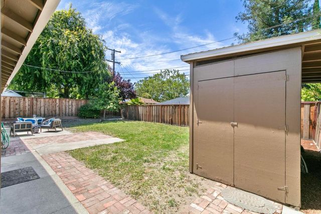 2766 Massachusetts Avenue, Redwood City, CA 94061
