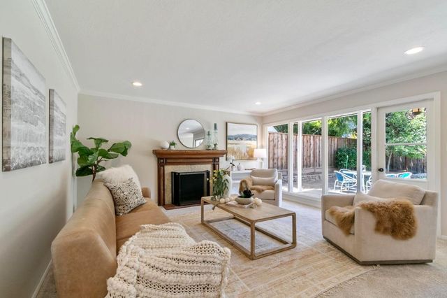 2766 Massachusetts Avenue, Redwood City, CA 94061