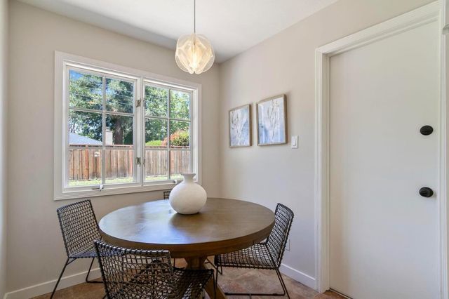 2766 Massachusetts Avenue, Redwood City, CA 94061