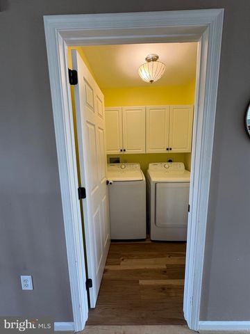 152 TWIN CREEKS DR, Jonestown, PA 17038