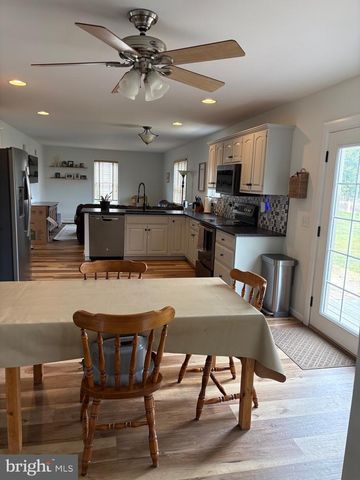 152 TWIN CREEKS DR, Jonestown, PA 17038