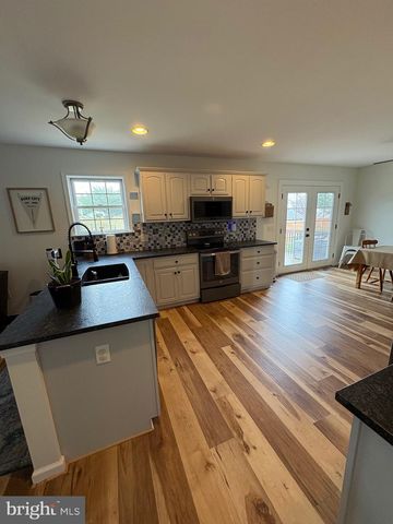152 TWIN CREEKS DR, Jonestown, PA 17038