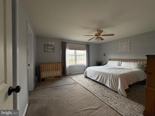 152 TWIN CREEKS DR, Jonestown, PA 17038