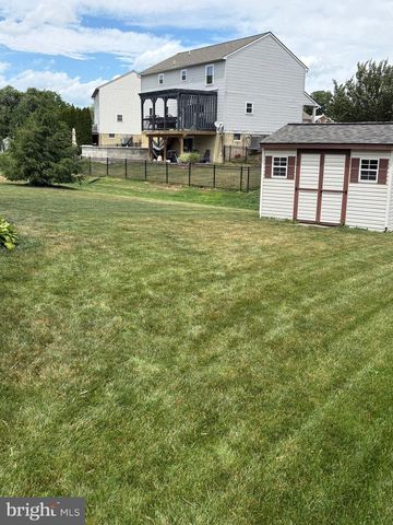 152 TWIN CREEKS DR, Jonestown, PA 17038