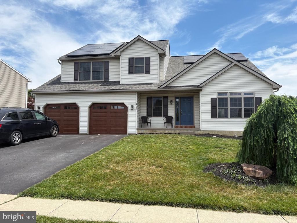 152 TWIN CREEKS DR, Jonestown, PA 17038