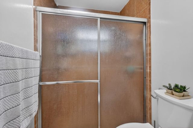 18977 NW 63rd Ct Circle, Miami Gardens, FL 33015