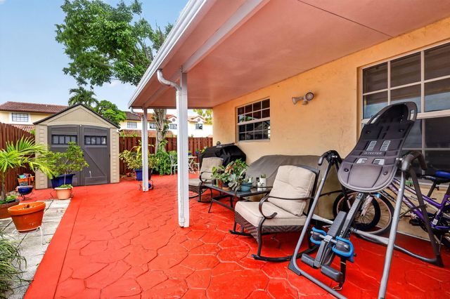 18977 NW 63rd Ct Circle, Miami Gardens, FL 33015
