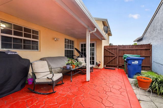 18977 NW 63rd Ct Circle, Miami Gardens, FL 33015