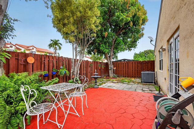 18977 NW 63rd Ct Circle, Miami Gardens, FL 33015
