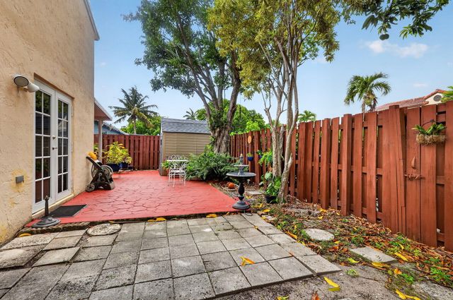 18977 NW 63rd Ct Circle, Miami Gardens, FL 33015
